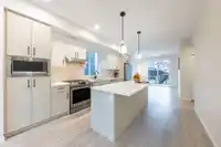 23 7919 204B STREET - thumbnail 4