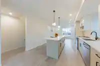 23 7919 204B STREET - thumbnail 5