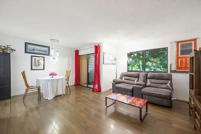 320 CORNELL WAY - photo 3 of 30