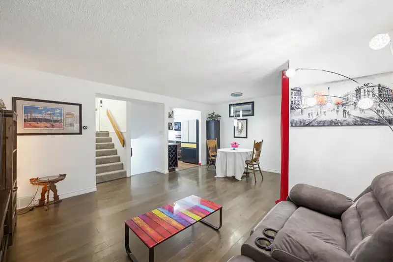 320 CORNELL WAY - photo 4 of 30