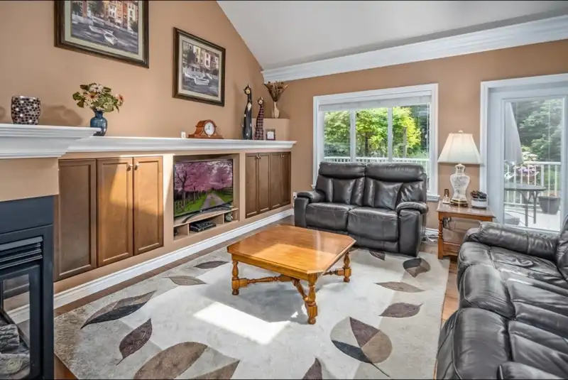 36090 S AUGUSTON PARKWAY - photo 3 of 40
