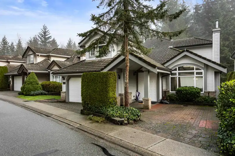 1612 PLATEAU CRESCENT - photo 2 of 37