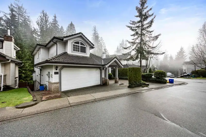 1612 PLATEAU CRESCENT - photo 3 of 37