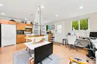2360 MACKAY AVENUE - thumbnail 15
