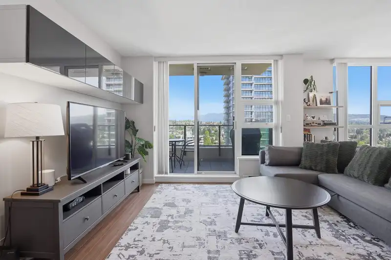 2605 2232 DOUGLAS ROAD - photo 3 of 20