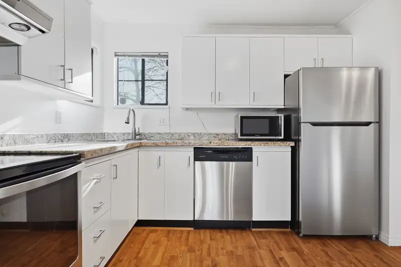 53 98 BEGIN STREET - photo 3 of 35