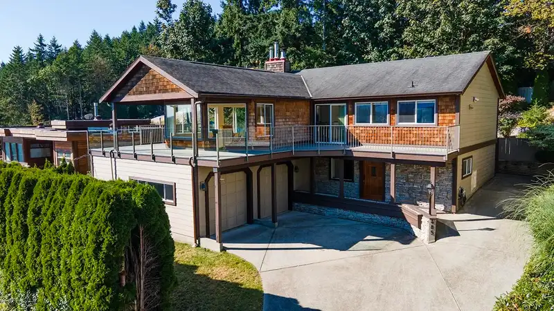 485 ABBS ROAD - photo 2 of 39