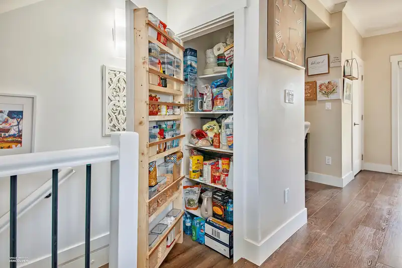 52 10151 240 STREET - photo 3 of 36