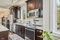 52 10151 240 STREET - thumbnail 5