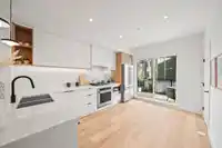 10 388 DUNCAN STREET - thumbnail 4