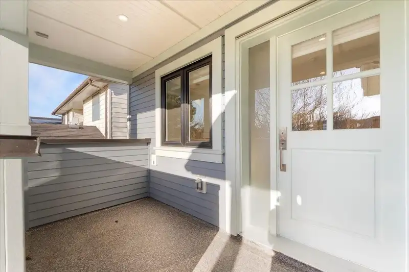 2227 W 16TH AVENUE - photo 2 of 33