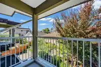 648 E 3RD STREET - thumbnail 32