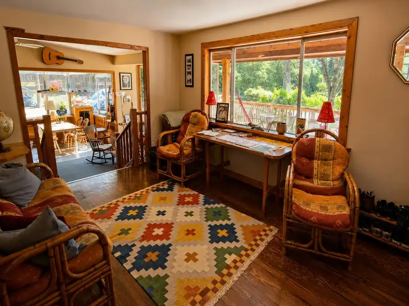 1261 ROBERTS CREEK ROAD - photo 4 of 38