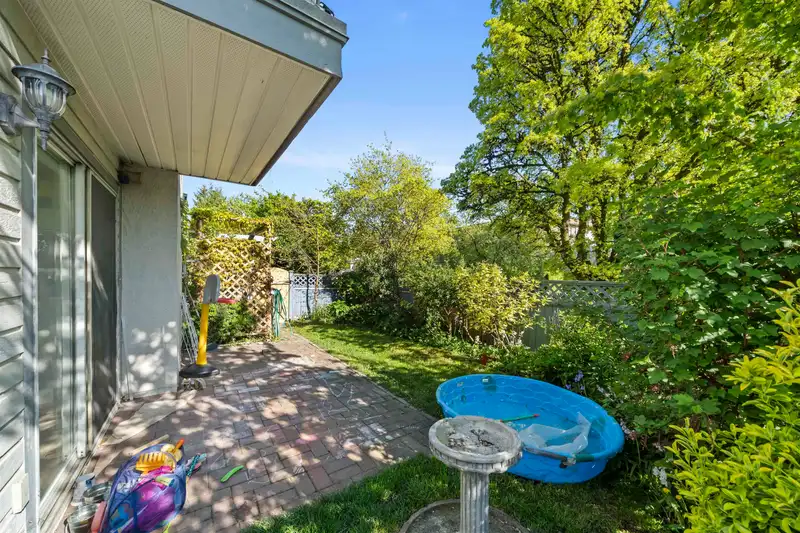 101 5980 PRINCE EDWARD STREET - photo 3 of 5