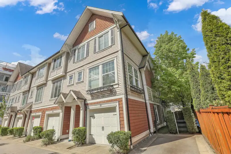 19 8713 158 STREET - photo 1 of 36