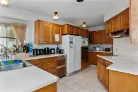 5564 ELIZABETH STREET - thumbnail 3