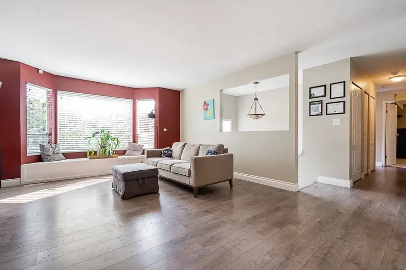 20423 90 CRESCENT - photo 4 of 31