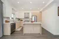 3 7947 209 STREET - thumbnail 5