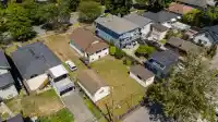 428 E 62ND AVENUE - thumbnail 1