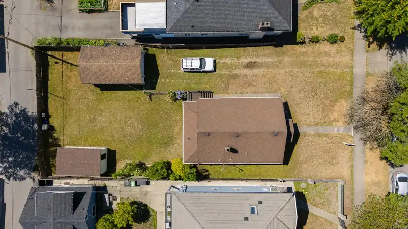 428 E 62ND AVENUE - photo 3 of 17