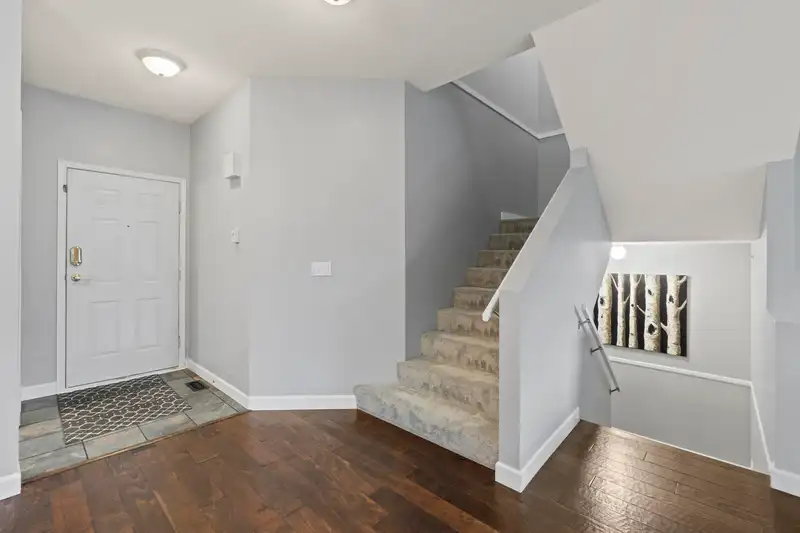 133 20820 87 AVENUE - photo 3 of 37