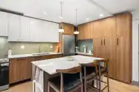 320 1445 MARPOLE AVENUE - thumbnail 5