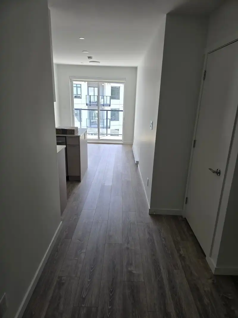 521 13968 LAUREL DRIVE - photo 2 of 9