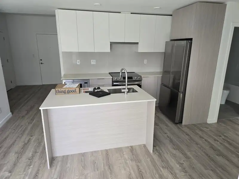 521 13968 LAUREL DRIVE - photo 4 of 9