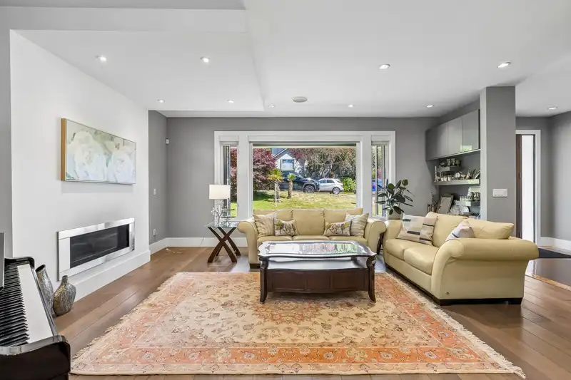 2553 WESTERN AVENUE - photo 3 of 40