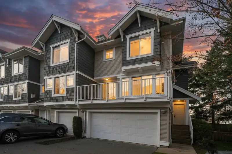 54 20760 DUNCAN WAY - photo 1 of 39
