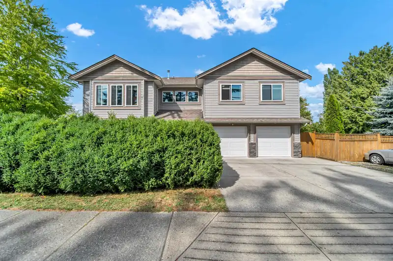 26421 29 AVENUE - photo 1 of 25