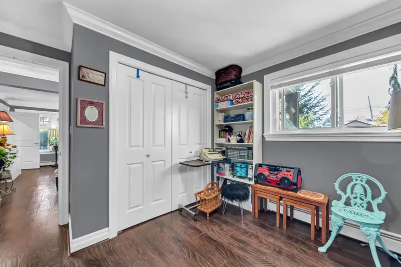 26421 29 AVENUE - photo 4 of 25