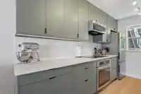 1284 W 8TH AVENUE - thumbnail 4
