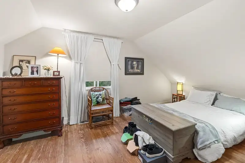 247 WOOD STREET - photo 3 of 33