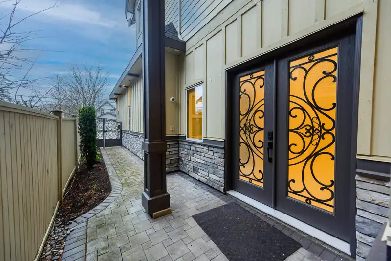 8980 HEATHER STREET - photo 3 of 40