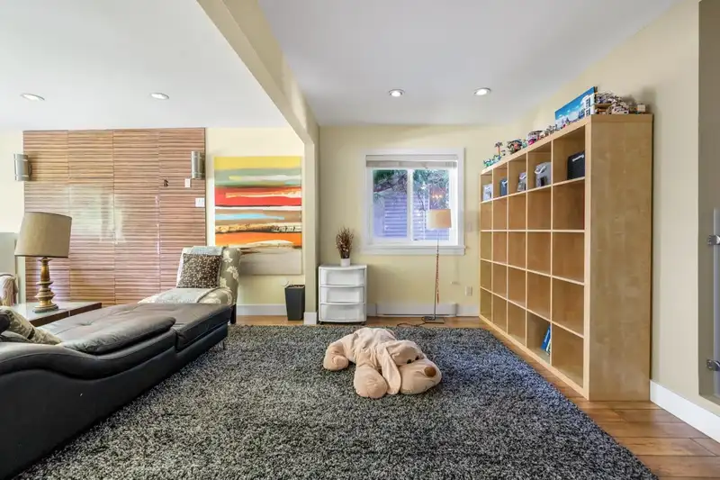 7814 ROSEWOOD STREET - photo 4 of 27