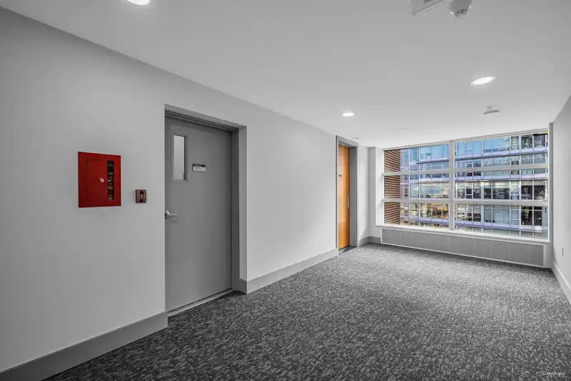 704 181 W 1ST AVENUE - photo 4 of 12