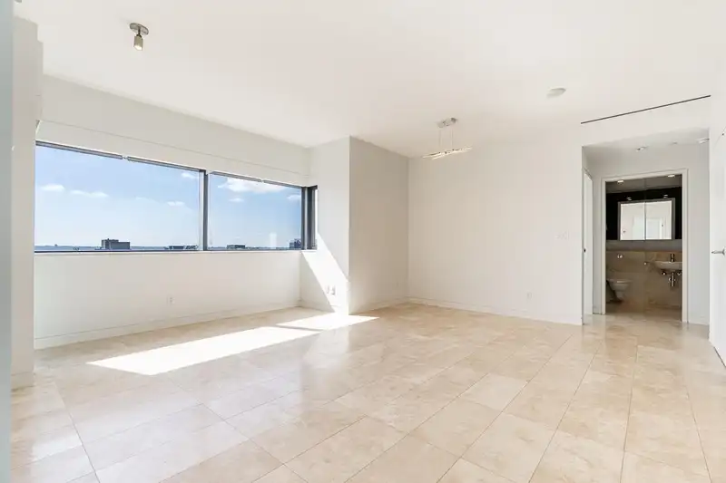 2902 838 W HASTINGS STREET - photo 4 of 33