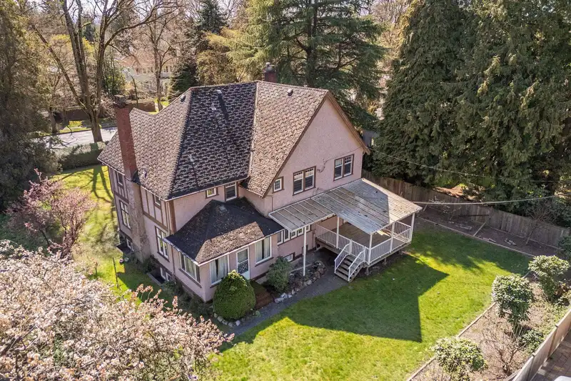 1603 W 49TH AVENUE - photo 4 of 21
