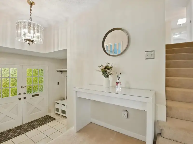 7080 KIMBERLEY DRIVE - photo 3 of 27