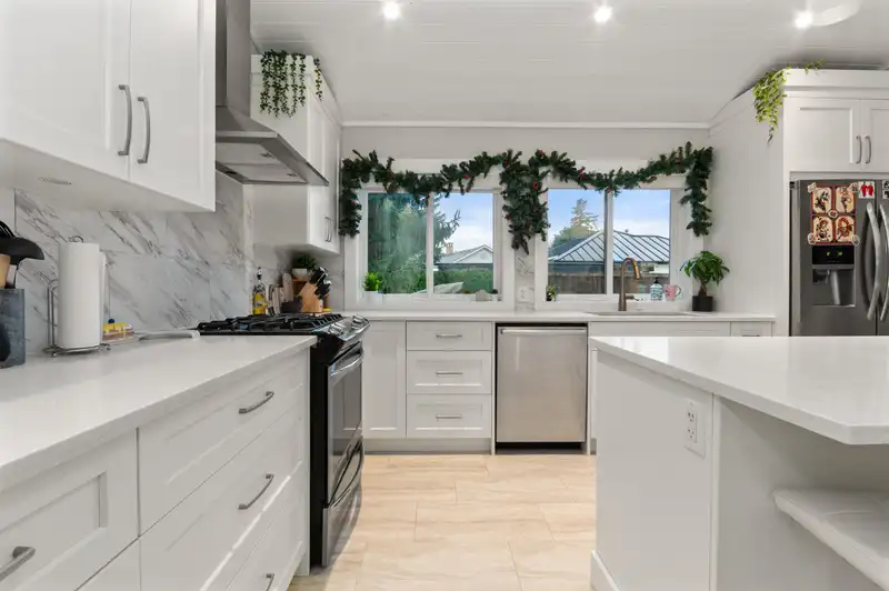 46022 CLARKE DRIVE - photo 3 of 28