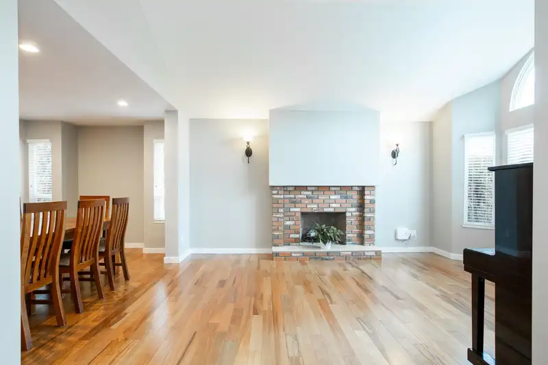 20338 90 AVENUE - photo 3 of 40