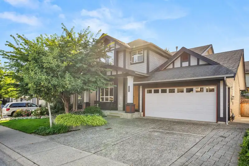 7071 200A STREET - photo 1 of 40