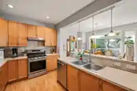 7071 200A STREET - thumbnail 15