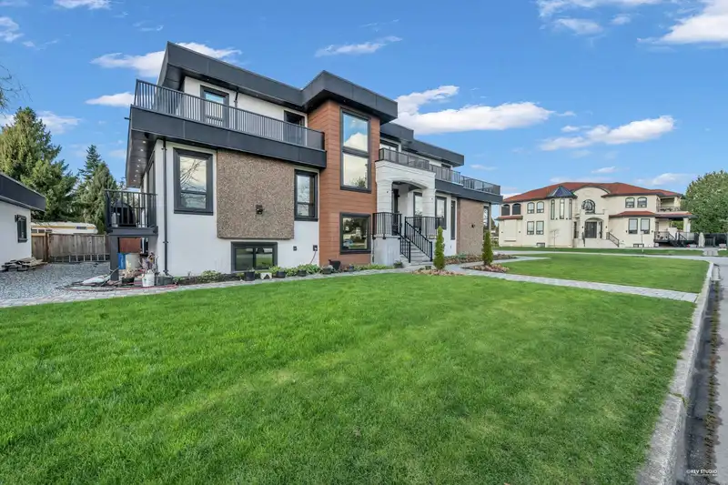 22839 PURDEY AVENUE - photo 3 of 40