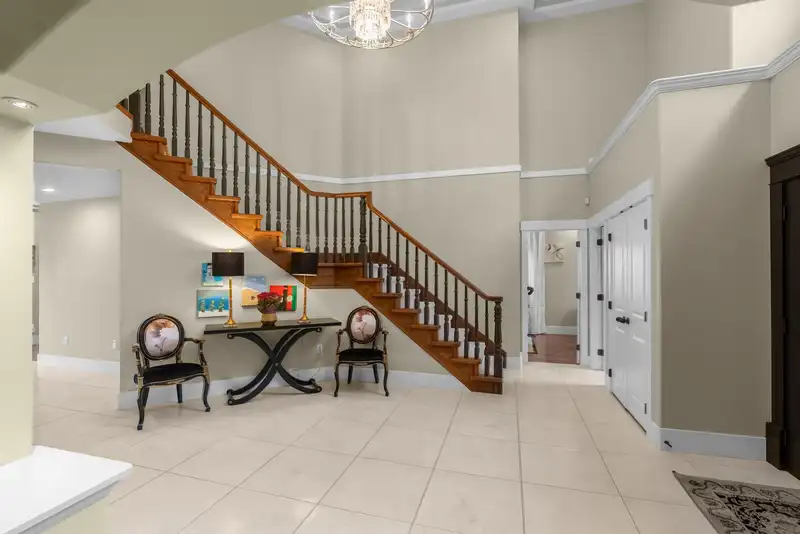 816 CITADEL DRIVE - photo 3 of 40