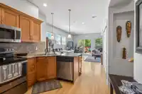 202 2655 MARY HILL ROAD - thumbnail 1