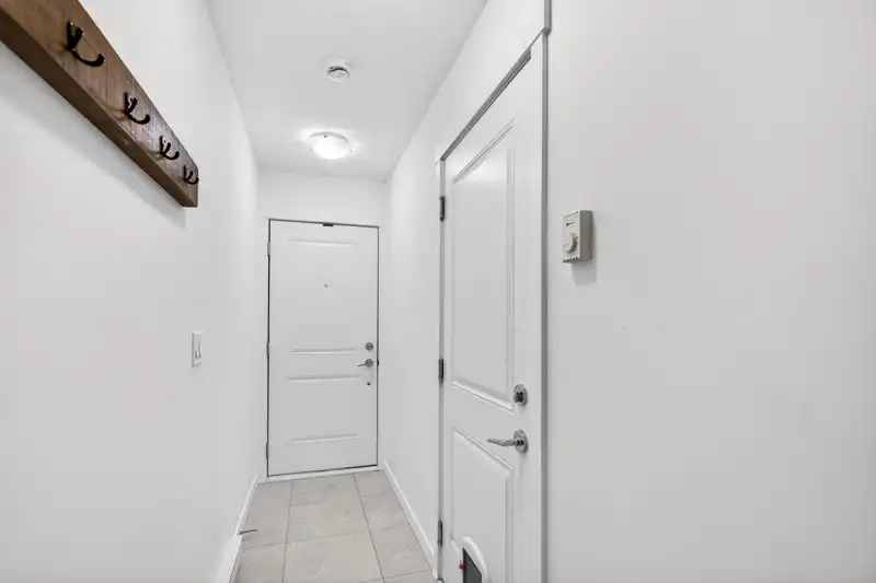 26 18681 68 AVENUE - photo 4 of 40