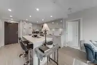 304 3100 WINDSOR GATE - thumbnail 5