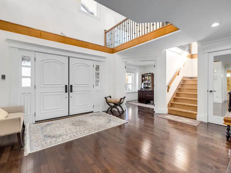 15354 ROYAL AVENUE - photo 3 of 26